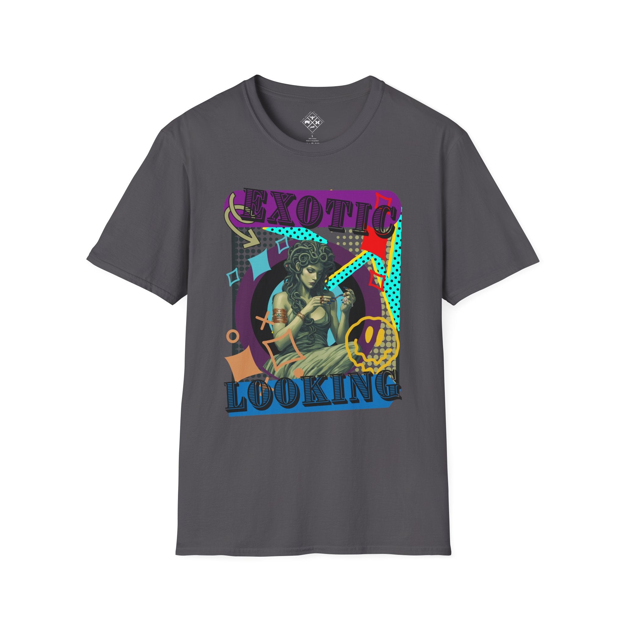 Camiseta suave de Medusa haciéndose las uñas