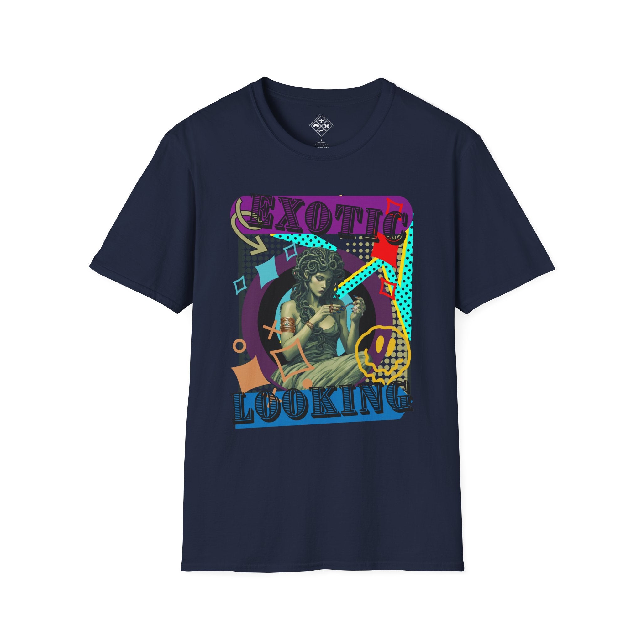 Camiseta suave de Medusa haciéndose las uñas
