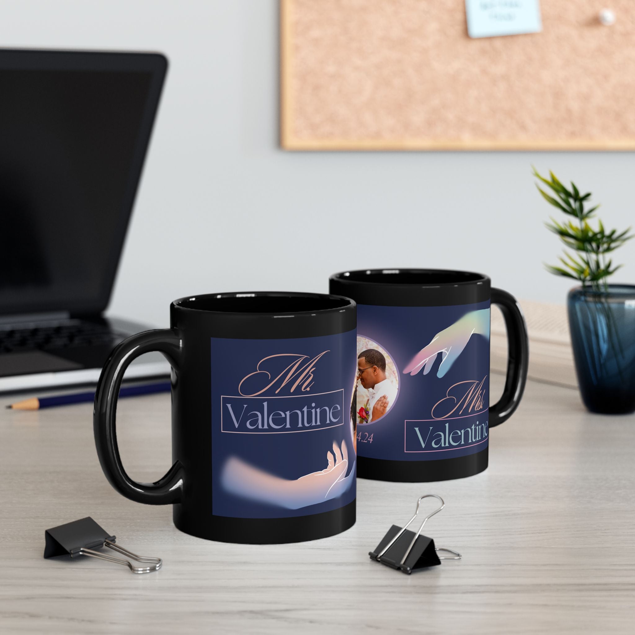 Taza negra personalizada con foto de boda